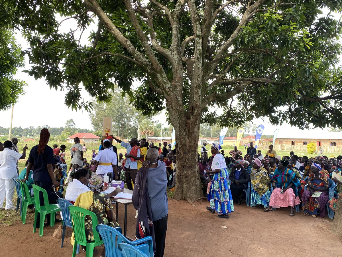 SundayJrTom's tweet photo. The numbers of people who have turned up for the services are indeed overwhelming. But the team is dedicated and ready to attend to them.
5 Camps are Luwuriri, Ilifura, Dricili, Ozuu, Ayivuni.
The target is to benefit 5,000 people.
#TakeControlofYourHealth https://t.co/DxgbmLgguY