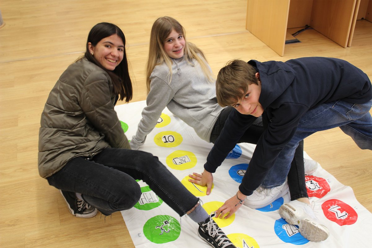 Inst. de Cc. Matemáticas (@_icmat) on Twitter photo 👩🦰🧑🦱El #ICMAT abría sus puertas la semana pasada a 30 estudiantes de centros educativos en el marco del programa #4ºESOEmpresa que organiza la <a href="/ComunidadMadrid/">Comunidad de Madrid</a>. Durante tres días pudieron vivir el día a día en un centro de investigación en matemáticas.
➡ icmat.es/es/actualidad/… 👩🦰🧑🦱El #ICMAT abría sus puertas la semana pasada a 30 estudiantes de centros educativos en el marco del programa #4ºESOEmpresa que organiza la <a href="/ComunidadMadrid/">Comunidad de Madrid</a>. Durante tres días pudieron vivir el día a día en un centro de investigación en matemáticas.
➡ icmat.es/es/actualidad/…
