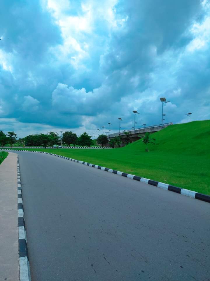 AfricaFactsZone's tweet photo. The cleanest city in Nigeria 🇳🇬

Uyo, Akwa Ibom State. https://t.co/wgXFwpWXKx