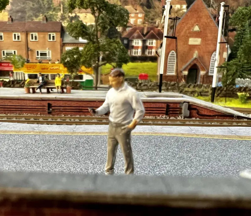ModelScenes's tweet photo. 👨🏼🔧 Customer Scenes: A little paint and imagination brings our OO scale people to life, and this customer has done an amazing job!
https://t.co/v91c42pmfw
#modelrailwayscenes #amazingcustomers #createascene https://t.co/ywupXtBq1j