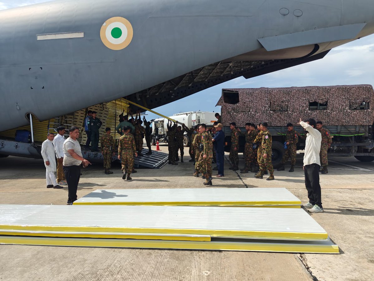 IndiainMyanmar's tweet image. First Secretaries Ritu Yadav, Amit Shreeansh &amp;amp; A. Sowmiya received the @IAF_MCC C17 carrying pre-fab office/housing units, with MOSWRR DG Min Thein &amp;amp; MOD Col Minn Zaw, at Naypyitaw today. Meanwhile @AmbAbhayThakur conveyed support to our community in Sagaing town.#OperationBrahma