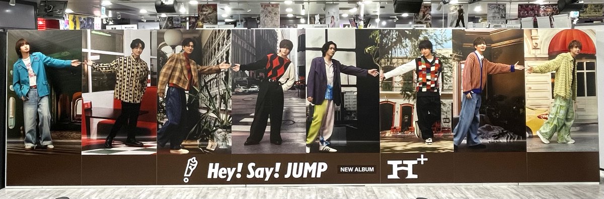 ery_21_'s tweet photo. 渋谷タワレコのデカポスターこれだ〜！ https://t.co/iZIPBaz9cK