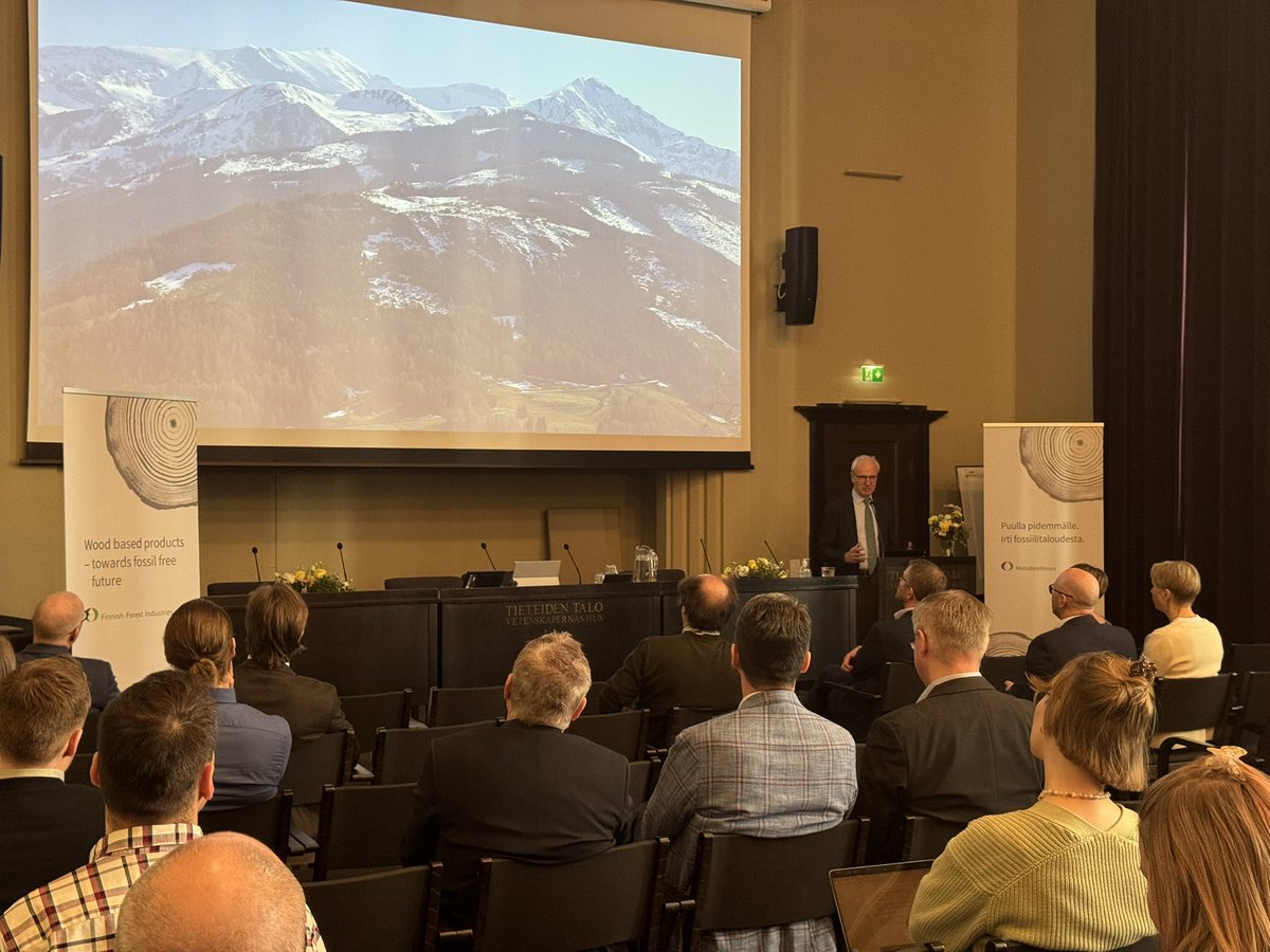 Metsäteollisuus (@metsateollisuus) on Twitter photo Bokun yliopiston professori Hubert Hasenauer luennoi metsien roolista hiilen kierrossa. ”Metsien merkitys kasvaa kokoajan ja metsät tarjoavat tärkeitä ekosysteemipalveluja” Hasenauer kertoo.
#metsä #hiilenkierto <a href="/BOKUvienna/">BOKU University</a> Bokun yliopiston professori Hubert Hasenauer luennoi metsien roolista hiilen kierrossa. ”Metsien merkitys kasvaa kokoajan ja metsät tarjoavat tärkeitä ekosysteemipalveluja” Hasenauer kertoo.
#metsä #hiilenkierto <a href="/BOKUvienna/">BOKU University</a>