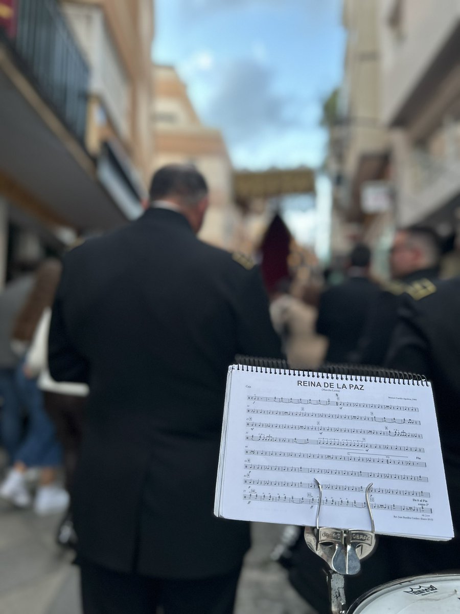 Juan Antonio Godoy (@juanangg) on Twitter photo Manuel Castillo en los atriles de mi <a href="/BandadelRosario/">𝐁.𝐌. 𝐃𝐄𝐋 𝐑𝐎𝐒𝐀𝐑𝐈𝐎</a>. No puedo estar más orgulloso del trabajo que estamos llevando a cabo. Y encima…¡cómo sonó! 🥹
Gracias a <a href="/HdadColumna/">Hermandad Sacramental de la Columna de Algeciras</a> por hacerlo posible. Manuel Castillo en los atriles de mi <a href="/BandadelRosario/">𝐁.𝐌. 𝐃𝐄𝐋 𝐑𝐎𝐒𝐀𝐑𝐈𝐎</a>. No puedo estar más orgulloso del trabajo que estamos llevando a cabo. Y encima…¡cómo sonó! 🥹
Gracias a <a href="/HdadColumna/">Hermandad Sacramental de la Columna de Algeciras</a> por hacerlo posible.