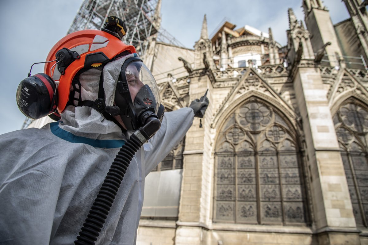 Groupe Jarnias (@groupe_jarnias) on Twitter photo Il y a 6 ans, les flammes emportaient une part de l’âme de Paris…
Le ciel s’embrasait au-dessus de Notre-Dame.
Et toute la France retenait son souffle.
Dès le 17 avril, il a fallu composer une équipe pour explorer et ouvrir la voie.
Grimper là où plus personne n’osait aller... Il y a 6 ans, les flammes emportaient une part de l’âme de Paris…
Le ciel s’embrasait au-dessus de Notre-Dame.
Et toute la France retenait son souffle.
Dès le 17 avril, il a fallu composer une équipe pour explorer et ouvrir la voie.
Grimper là où plus personne n’osait aller...