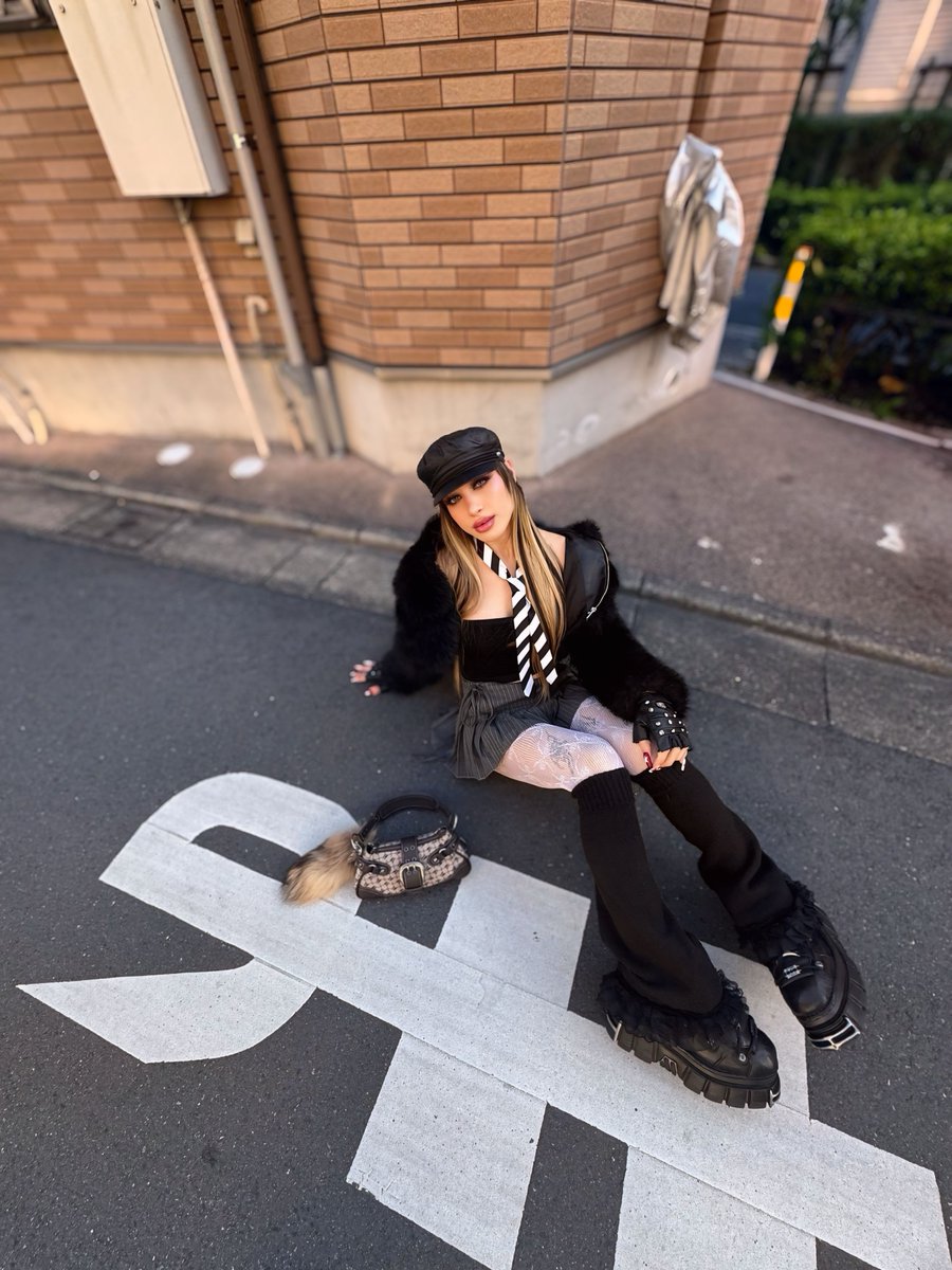 nikkita_ts1's tweet photo. I was out walking and thought, “Why not just sit on the pavement like a queen?”
So I did. Took a quick pic. And you know what? It actually turned out kinda cute!
Guess the pavement is my new throne now!
#transgirl #transstyle #transbeauty #transfemme #mtf #transblogger https://t.co/NUXgSBORm0
