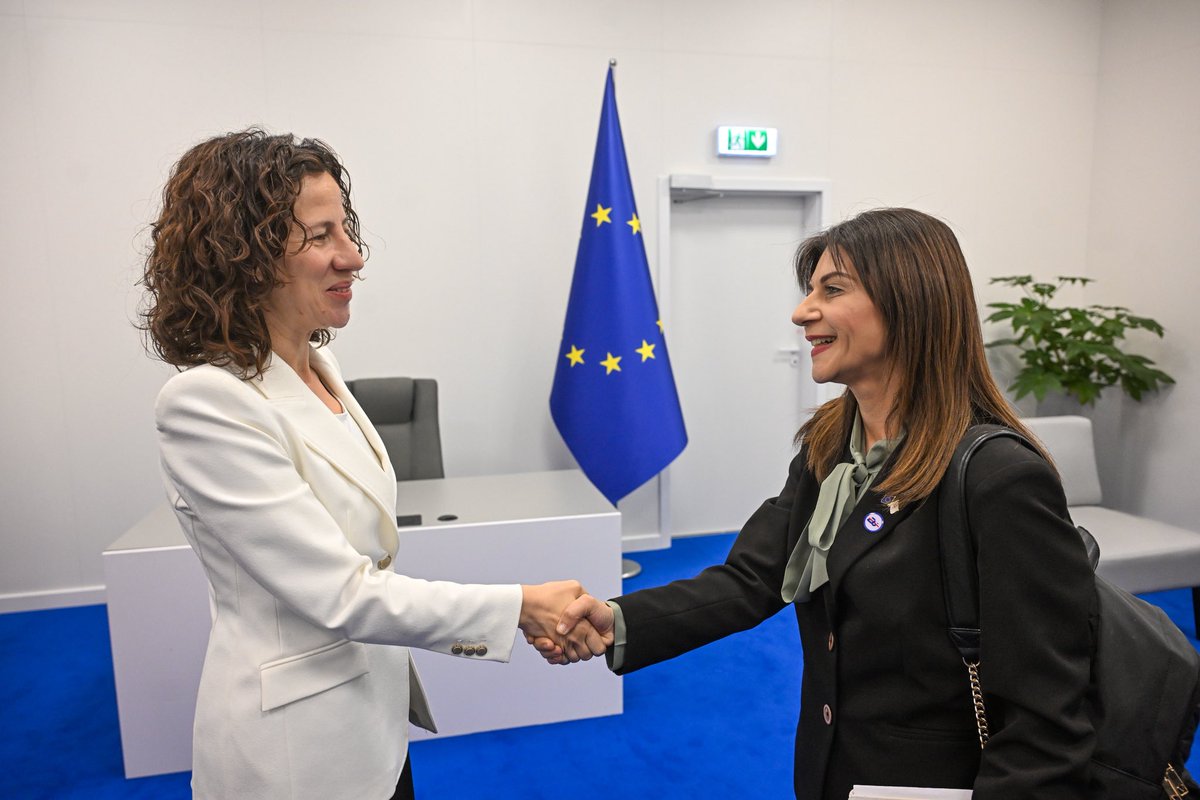 Roxana Mînzatu (@roxanaminzatu) on Twitter photo 🇨🇾🇪🇺We’re building a more social Europe that leaves no one behind.
Great to meet <a href="/MarilenaEvan/">Marilena Evangelou</a>, Deputy Minister of Social Welfare of Cyprus.
We discussed Cyprus’ priorities for its Presidency of the Council of the EU in the first half of 2026, the Anti-Poverty Strategy, 🇨🇾🇪🇺We’re building a more social Europe that leaves no one behind.
Great to meet <a href="/MarilenaEvan/">Marilena Evangelou</a>, Deputy Minister of Social Welfare of Cyprus.
We discussed Cyprus’ priorities for its Presidency of the Council of the EU in the first half of 2026, the Anti-Poverty Strategy,