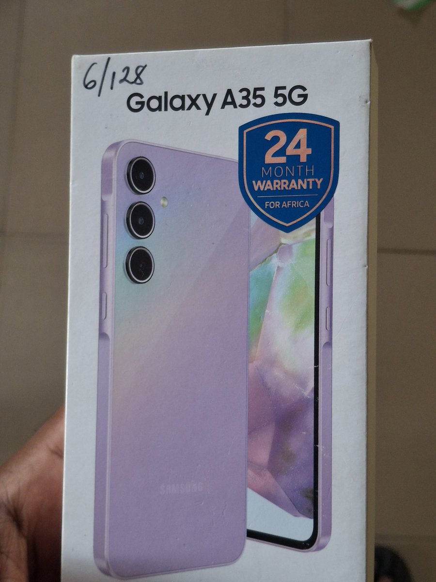 0xzhaynn's tweet image. Seeing others post their wins and I feel ungrateful for not doing such 😅
Copped a new SAMSUNG A35 5G & an ORAIMO SPACEBUDS during the first month of the year all thanks to Web3.
If you’re into Web3, let’s connect.
What do you do? 😁〽️