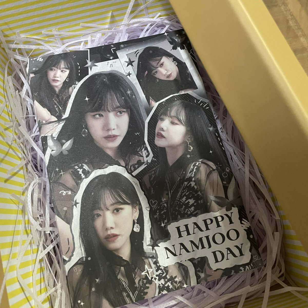 남주택배 배송 안내
딩동♬ 판다고객님의
마음이 배송 완료되었습니다.

■ 운송장번호 : 19950415
■ 보내는 분: 판다
■ 인수자(위탁장소) : 김남주 본인

사랑둥이 남주의 생일을 맞이하여 
생일 서포트를 진행 했습니다. 또한
생일카페에 남겨주신 엽서들을 모아서
금일 모두 전달했습니다!