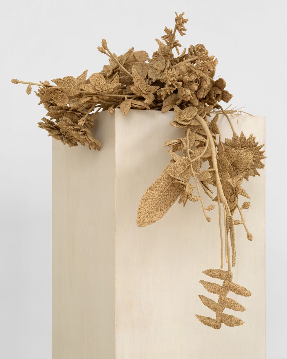 Last days to visit #MIRACLE, #JoëlAndrianomearisoa's third solo exhibition with the gallery, on view at #AlmineRechNewYorkUpperEastSide until this Saturday, April 19, 2025.

🔍 Know more: tinyurl.com/34yem9ar
📷 Dan Bradica