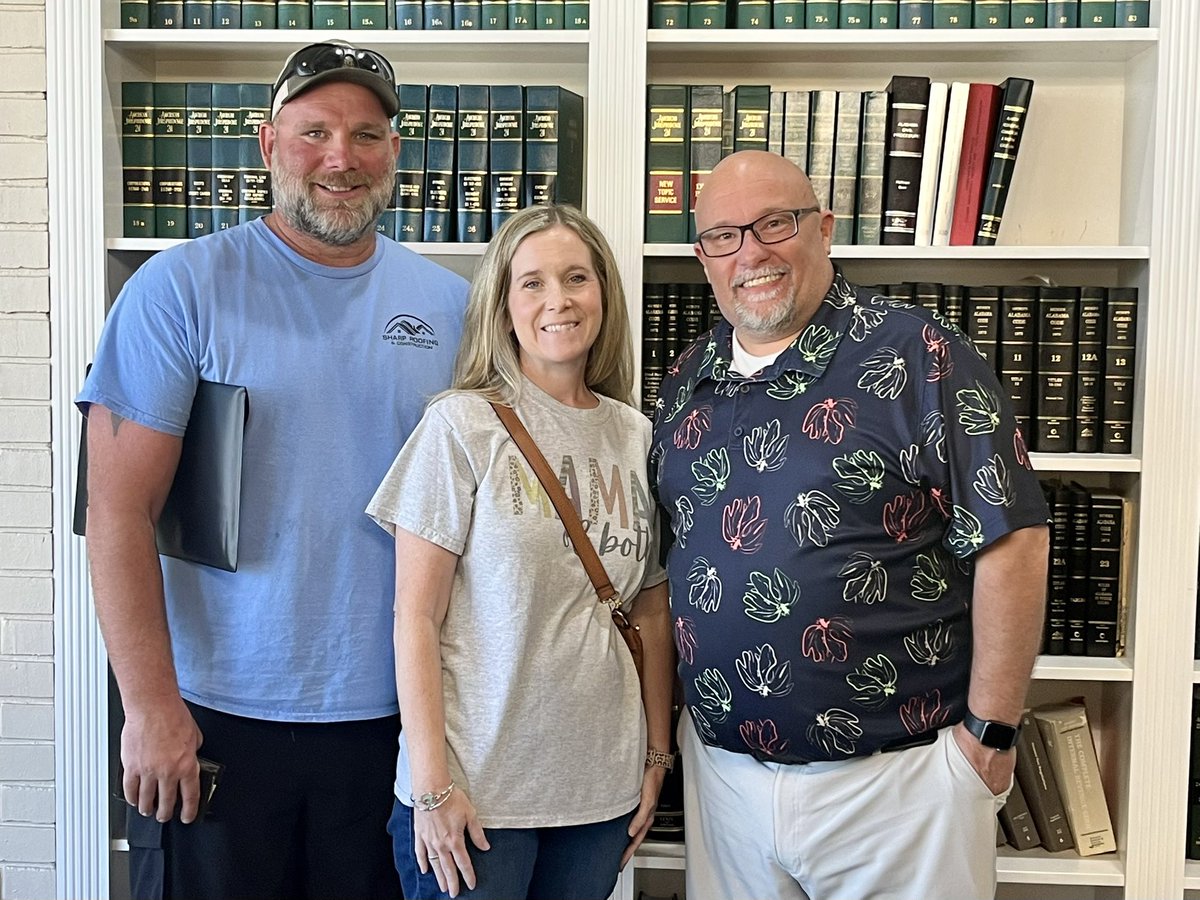 *** SOLD *** Congratulations to David and Vandy on their purchase!  I wish you guys many years of memories at your new place.  It’s a great day to call Beau. 256-274-3461 #Sold #ForSale #Realtor #MarMac #RealEstate #Land