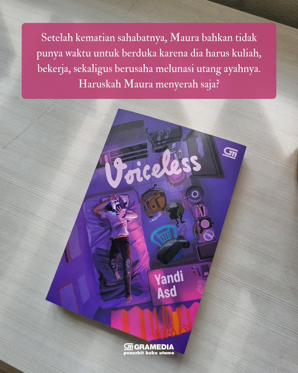 fiksigpu's tweet photo. Kamu tipe yang menyusun rak buku sesuai warna? Mungkin ini saatnya kalian update buku-buku warna ungu kalian 💜
#purplebooks #fiksigpu #bukugpu #BookRecommendation #xoxo #axieoh https://t.co/8zzBWSc3zR