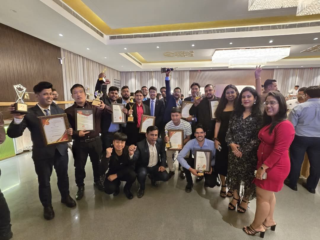 SparshPearl_Int's tweet image. Recharging with Purpose | Jim Corbett Diaries

Much-needed downtime with our incredible team.

This wasn&apos;t just a break — it was a celebration of Our Rewards &amp;amp; Recognition ceremony, where we honored the true stars behind our achievements. 
#LeadershipMatters #employeebenefits