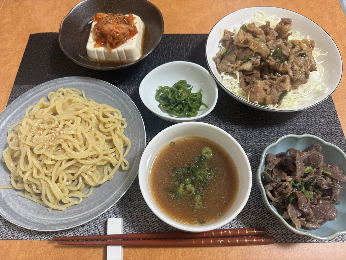 __9uto's tweet photo. 自炊頑張れてるはず、、🤔
#福岡 #博多 #自炊 https://t.co/VUUcxhgZuB