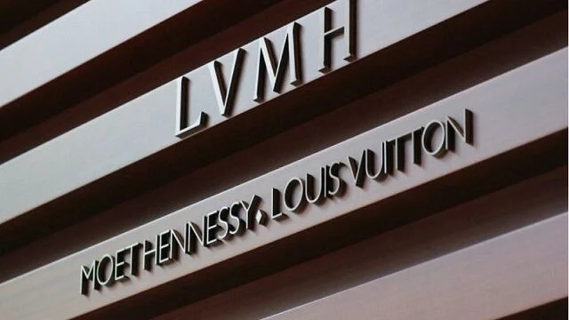 precioobjetivo's tweet photo. #bolsa #invertir #lujo #LouisVuitton #LVHM
Louis Vuitton perdiendo un 7% ahora mismo después de la presentación de resultados.
Los analizaremos en profundidad, en principios son algo decepcionantes pero no alarmantes. https://t.co/pbozEL53j9