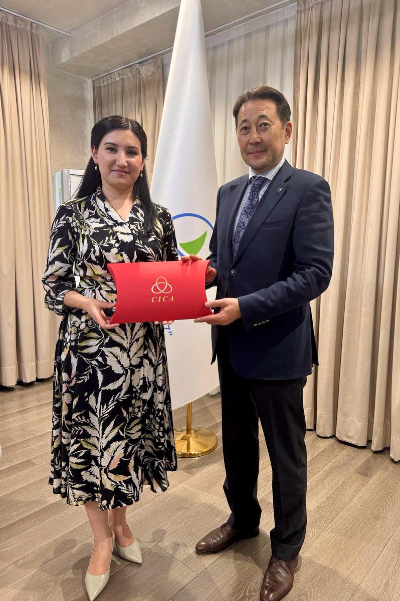 KairatSarybay's tweet photo. Had inspiring meeting @ Youth Agency of #Uzbekistan w/ First Dep. Director Ms. Dilnozaxon Kattaxanova
Agreed to boost #cooperation through 🇺🇿 youth engagement w/n #CICAYouthCouncil, #PNLU, & CICA Alley planting 🌱
Empowering #Youth is key to building peaceful & prosperous #Asia https://t.co/qdezjL43j7