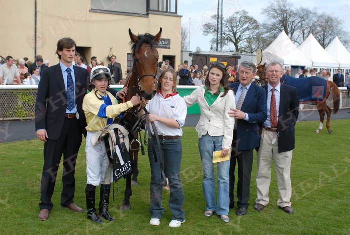 patcashhealy's tweet image. Curragh 15-April-2007  @curraghrace 
#18yearsago  #archives  #fromthearchive  #memories #HorseRacing  #HealyRacing  #ReelingInTheYears
Another Express and @waynemlordan win for owner Peter Piller and trainer @fozzystack 
(c)healyracing.ie