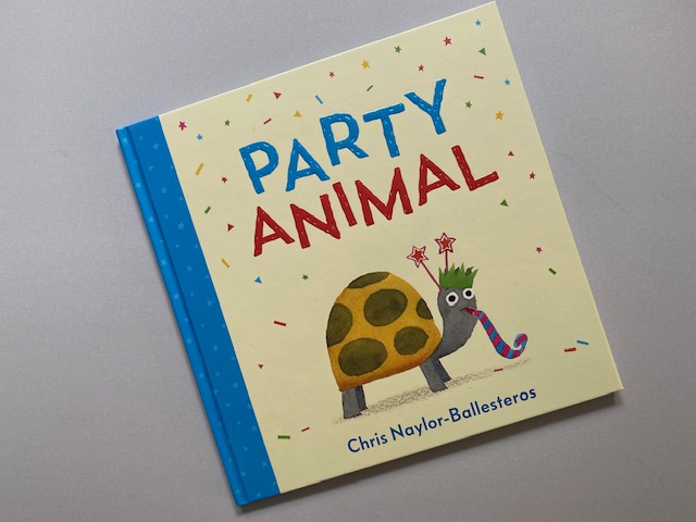 Throughthebookshelf (@throughthebook2) on Twitter photo Today's review...'Party Animal' by Chris Naylor-Ballesteros <a href="/AndersenPress/">Andersen Press</a> Out on the 1st May, this is such a lovely story!
throughthebookshelf.com/reviews/party-… Today's review...'Party Animal' by Chris Naylor-Ballesteros <a href="/AndersenPress/">Andersen Press</a> Out on the 1st May, this is such a lovely story!
throughthebookshelf.com/reviews/party-…