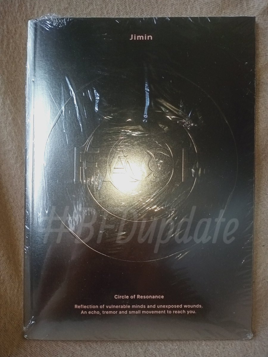 BFDupdate's tweet photo. [ พร้อมส่ง ] 
✅ อัลบั้ม Face Jimin
💗 Undefinable face ver.
* ไม่แกะซีล

ราคา 390 ฿ ส่งฟรี***

#อัลบั้มบังทัน #อัลบั้มbts
#ตลาดนัดบังทัน #การ์ดบังทัน #หารการ์ดบังทัน #หารของบังทัน #ปล่อยของสะสมบังทัน #แลกการ์ดบังทัน #kpopsale #btssale #jimin #face_jimin https://t.co/f1tJCvg5JL
