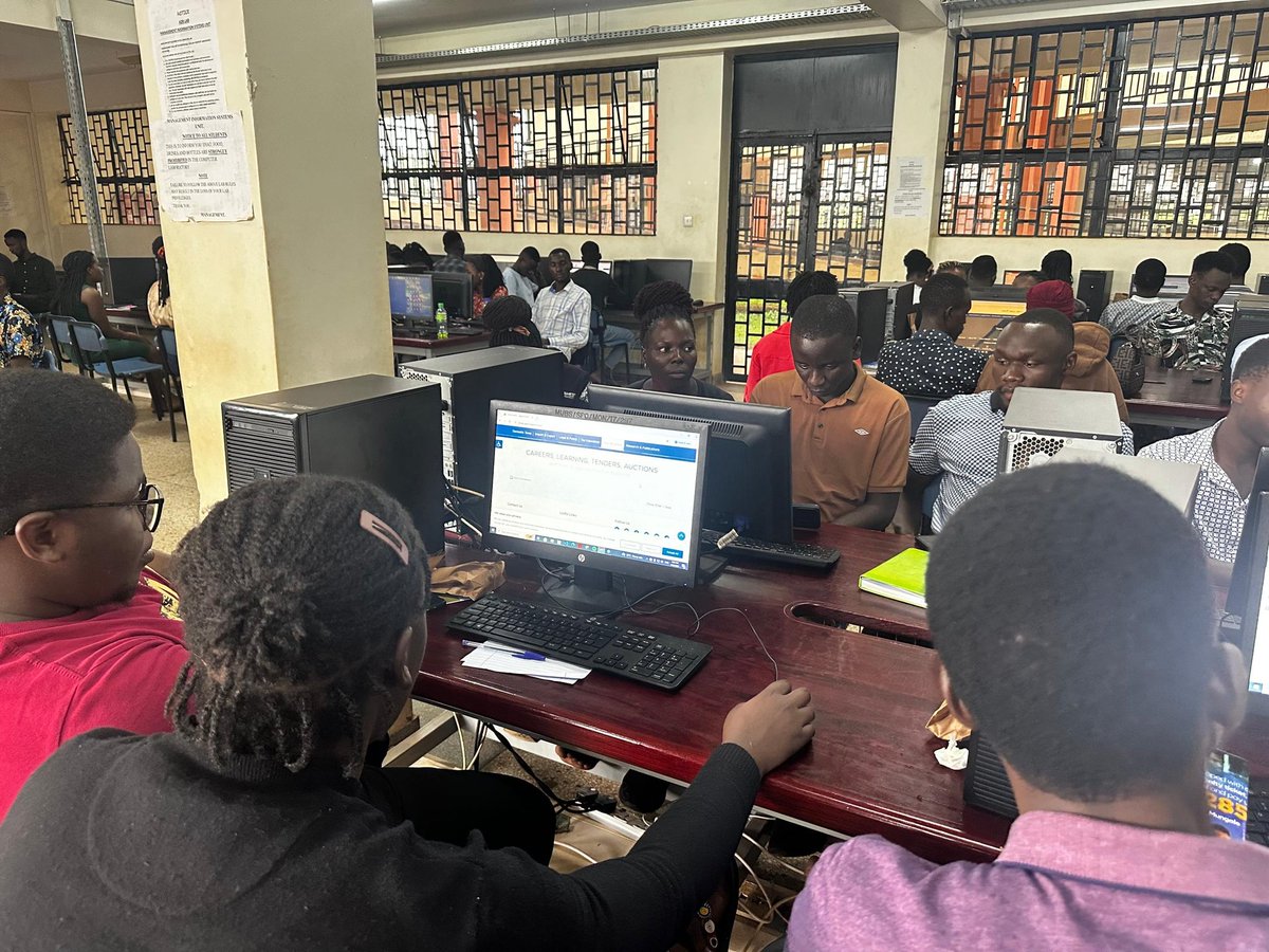 mubs_TaxSociety's tweet photo. Unlocking opportunities today @OfficialMubs
Practical session on TIN Registration, e-payments, e-filling and EFRIS
#Nurturingataxalertgeneration https://t.co/uaxS9WcAOI