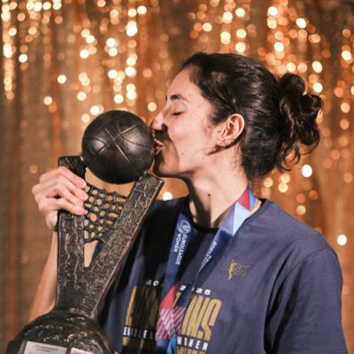 Maria Conde tweet media