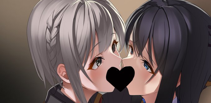 Skebご依頼作品中塗り進め進め(*'ω`)
口元隠しているのですが、笑顔気味だった表情から真顔気味に変えてみたところ、責めの圧がかなり強めになりました(笑) 