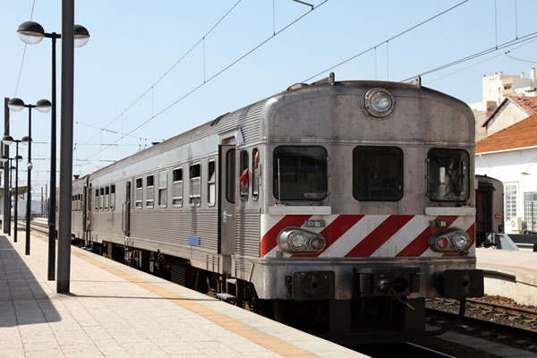 algarve_news's tweet image. Train station platforms across the Algarve have been raised and standardised.🚉
algarvedailynews.com/news/25299-tra…
#railnetwork #trainplatform #accessibility #stationplatforms #Portugal #news #algarve #algarvedailynews #latestnews #algarvenews #localnews