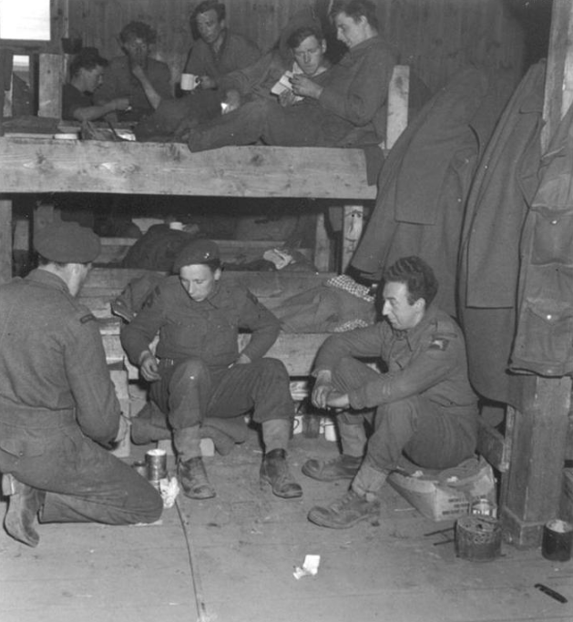 HorsePowerMus's tweet image. On 16th April 1945 - 'B' Squadron of the 11th Hussars aided in the Liberation of Stalag XI B. This was the first British POW camp to be liberated by the advancing allied troops!