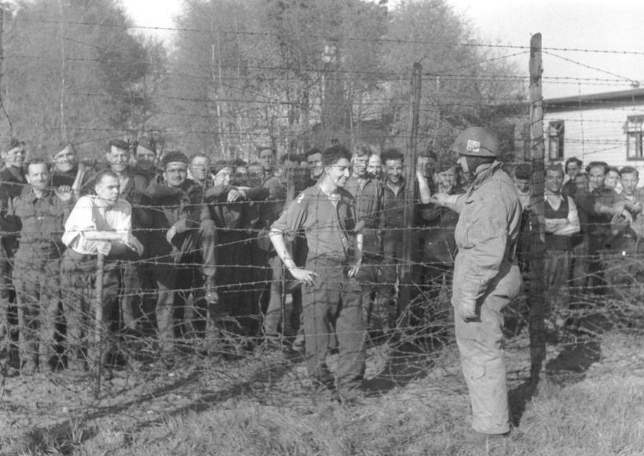HorsePowerMus's tweet image. On 16th April 1945 - 'B' Squadron of the 11th Hussars aided in the Liberation of Stalag XI B. This was the first British POW camp to be liberated by the advancing allied troops!