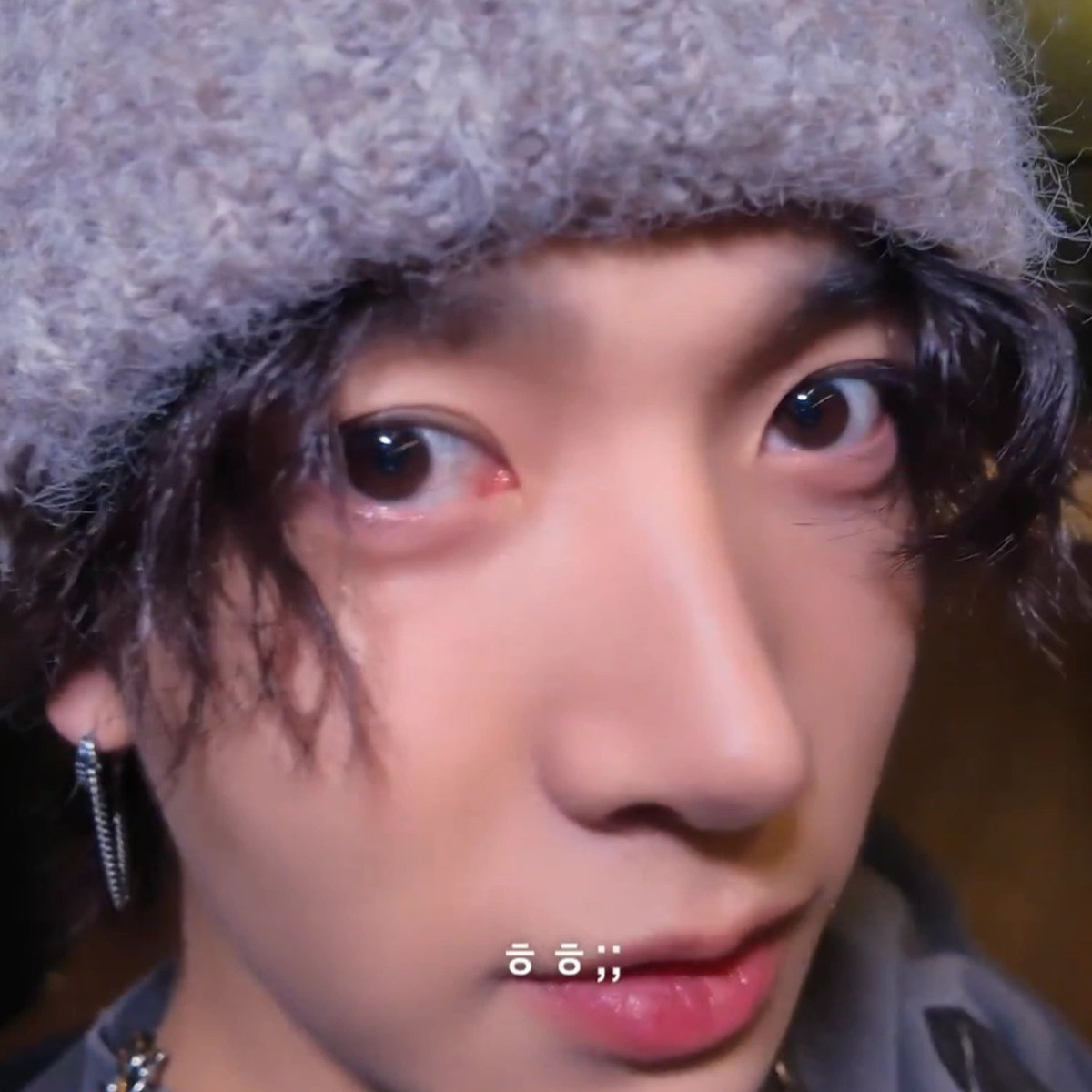 👼 sara tweet media