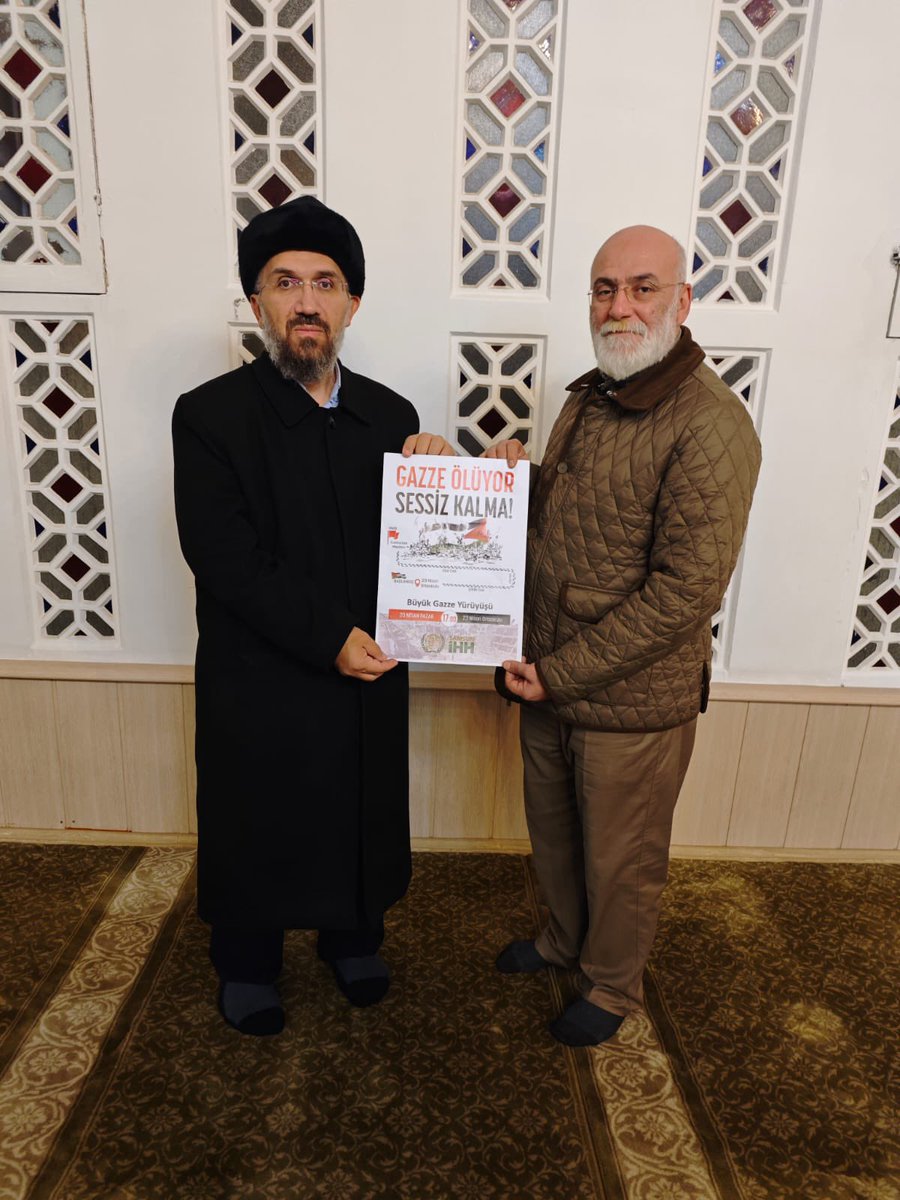 Samsun İHH (@samsunihh) on Twitter photo Samsunumuzun manevi kanaat önderlerinden Dr. İhsan Şenocak hocamızı ziyaret ederek Büyük Gazze Yürüyüşüne davet ettik.
<a href="/ihsanhocaresmi/">İhsan Şenocak</a>
#samsun #ihh #gazze #yürüyüş Samsunumuzun manevi kanaat önderlerinden Dr. İhsan Şenocak hocamızı ziyaret ederek Büyük Gazze Yürüyüşüne davet ettik.
<a href="/ihsanhocaresmi/">İhsan Şenocak</a>
#samsun #ihh #gazze #yürüyüş