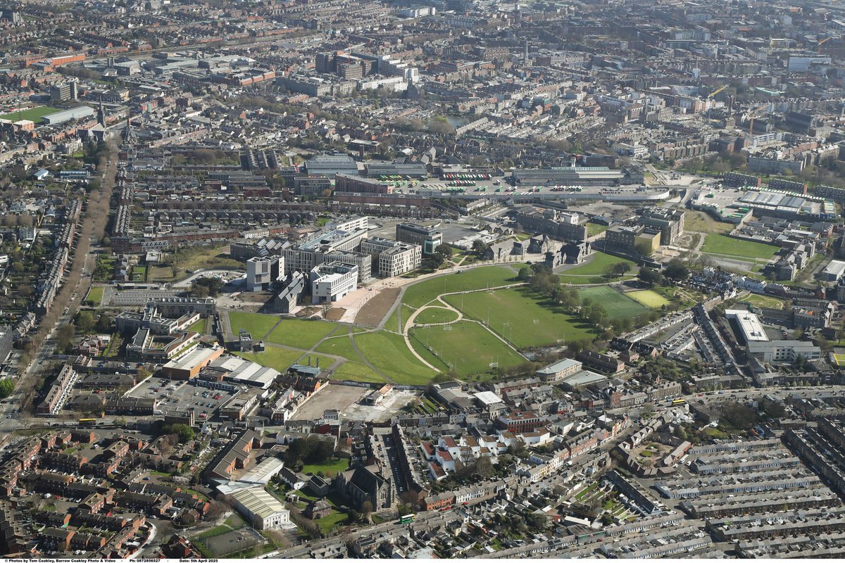 Spring 2025 aerials are in! Big progress on TU Dublin’s Academic Hub &amp; Library by O'Donnell + Tuomey 🏗️📚

📸 Barrow Coakley Photography
#RevealingGrangegorman