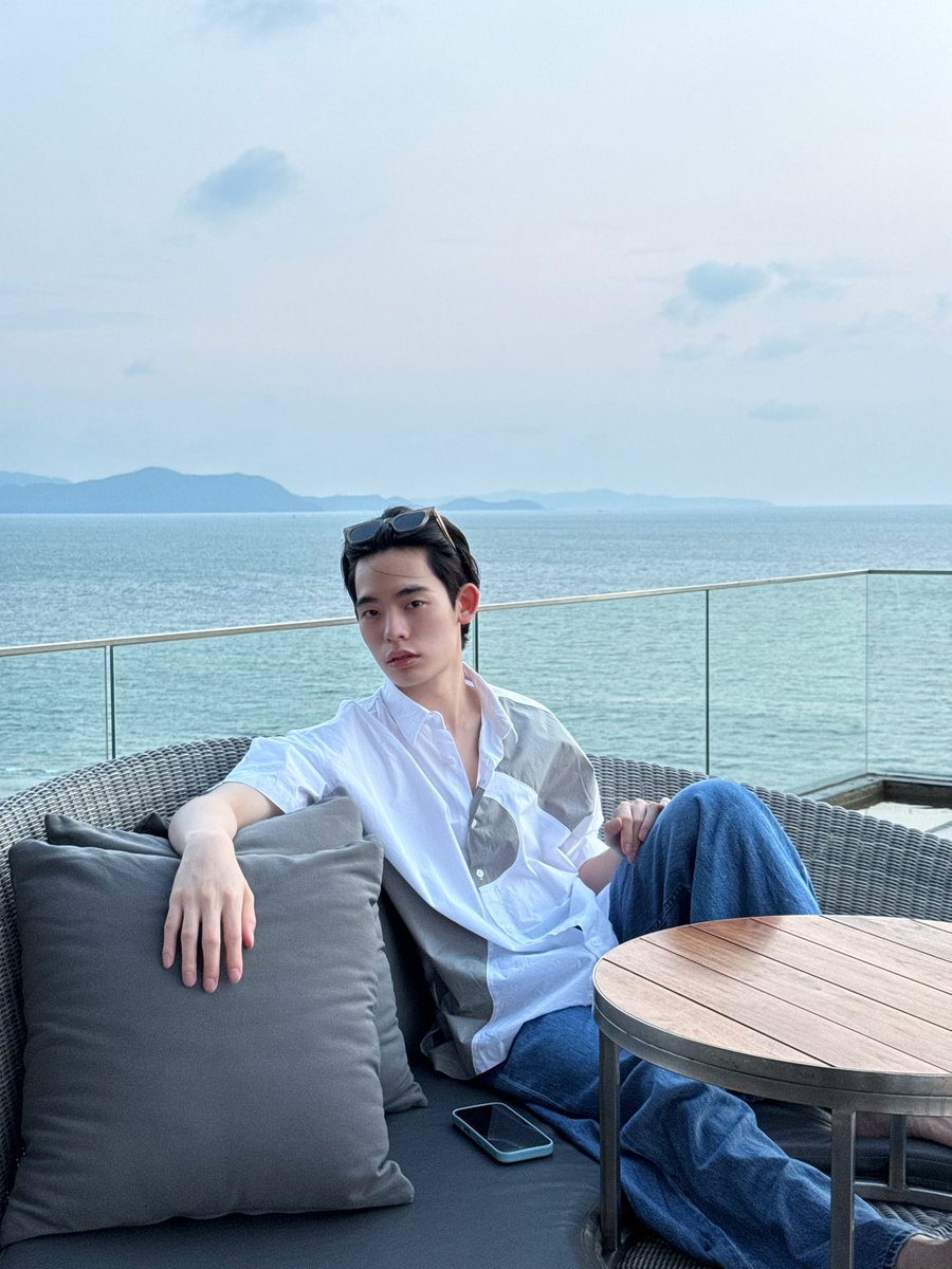 porsuppakarn's tweet photo. wavy mood #Porsuppakarn https://t.co/YJ0mh0f4dM