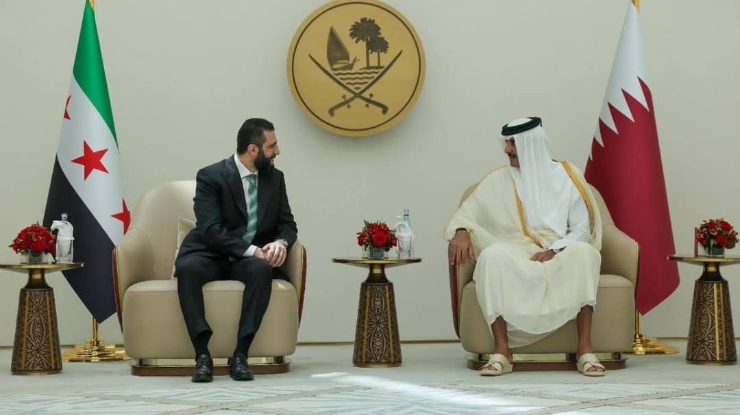mralhzw6's tweet photo. وصول رئيس الجمهورية السيد أحمد الشرع ووزير الخارجية السيد أسعد الشيباني دولة قطر، واستقبالهم من قبل سمو الشيخ تميم بن حمد آل ثاني أمير دولة قطر الشقيقة. https://t.co/GGqjHqbmQM