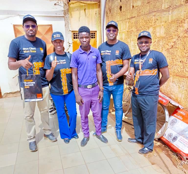 Parce que vous êtes nos boss, nous venons à vous pour vous assister, répondre à vos préoccupations et partager avec vous nos plus belles surprises du moment !
#OrangeEstLa #ProudToBeOrange#OrangeBurkina