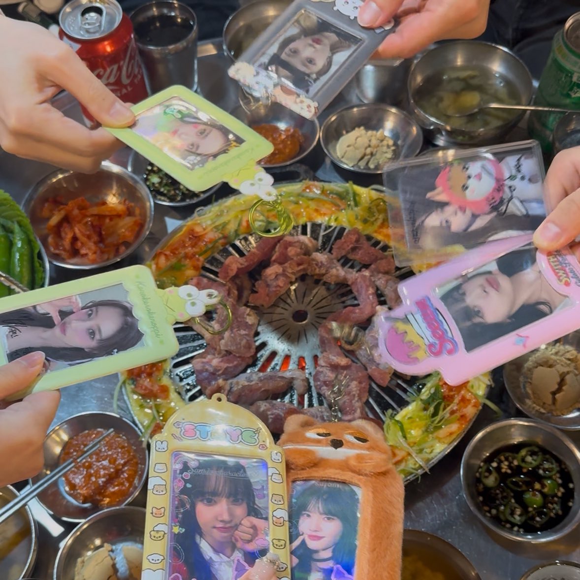 日本に無事帰国！
今回の渡韓は思い出がいっぱいすぎる😢💕
ソウルコンは단발머리ゆんちゃんを近くで拝めて本当に幸せすぎたし、センイルカフェも念願の訪問で幸せいっぱいだったし、何よりも滞在期間一緒にいてくれた皆んなとの遊びまくりの日々が本当に楽しかった！😂
大阪でまた集合で✌🏻