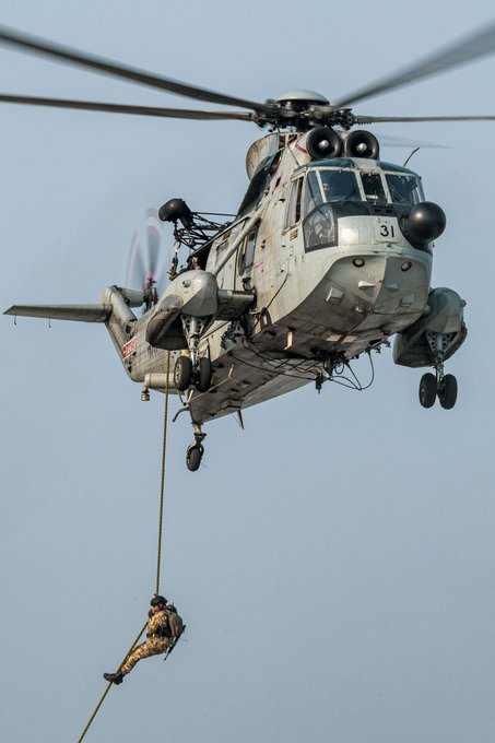 InsightsofWave's tweet image. 🚢🇮🇳🇺🇸 Indian &amp;amp; US forces wrap up Tiger Triumph 2025 amphibious drills at Kakinada Beach, Andhra Pradesh (Apr 1–13)

-3k+ personnel, 4 ships, 7 aircraft
-Simulated humanitarian aid &amp;amp; disaster relief ops

A milestone in Indo-US defense cooperation!
@InsightGL #India #usmasters