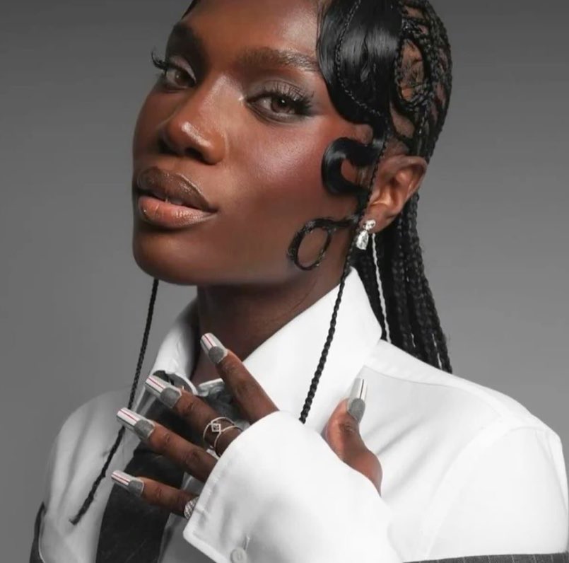 UpdateCharts tweet media