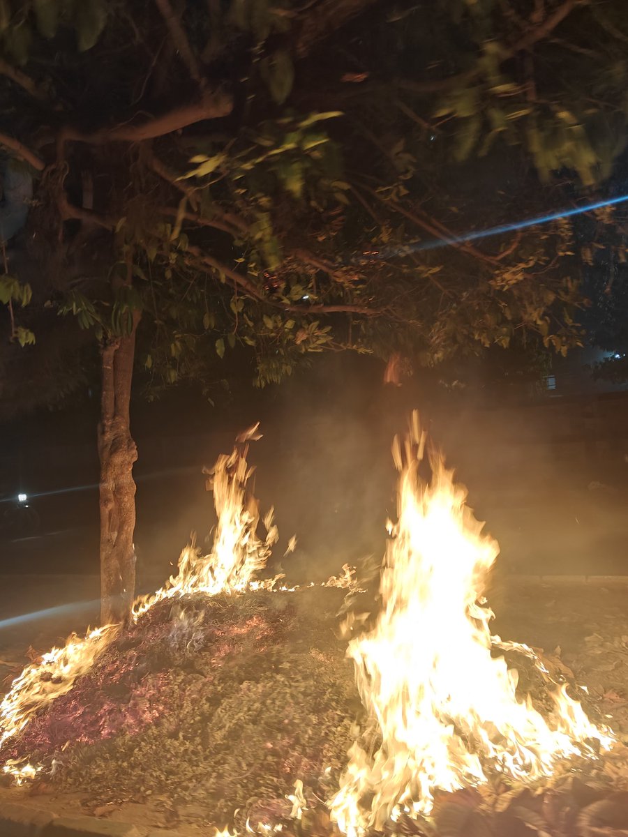 ek_samaj's tweet photo. @HaryanaVir @RenuSogan @MCManesar @anilvijminister @ArtiSinghRao @BJP4Haryana @BjpBiplab @cmohry @DC_Gurugram @Rao_InderjitS @VipulGoelBJP @NayabSainiBJP The real challenge lies in breaking the nexus of corrupt practices. If officials are empowered to strictly enforce contract terms, visible change is possible. Clean governance leads to a clean city
#AccountabilityFirst #CleanManesar #CivicReform #SwachhBharat #StopLeafBurning https://t.co/dOJajqPTz5