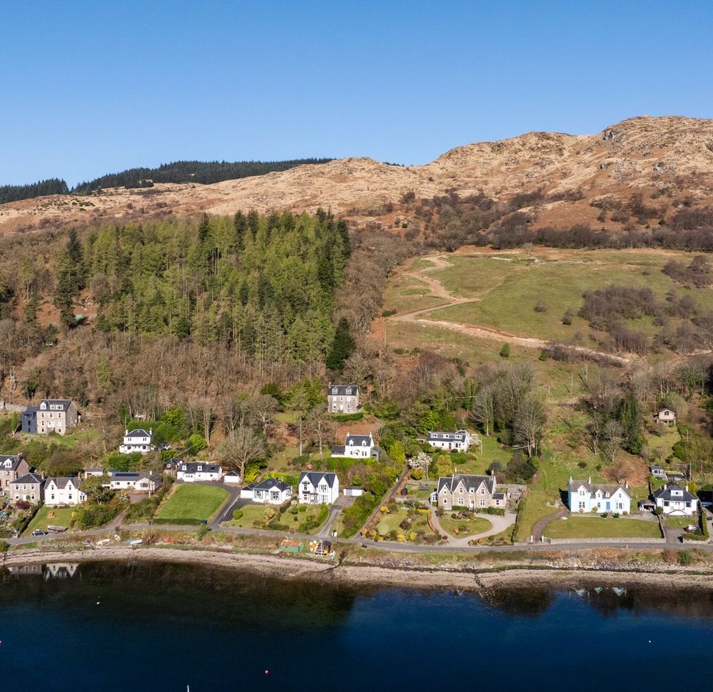 robbresidential's tweet photo. New To Market - Attic Flat, Tighnabruaich

The attic flat is formed by the upper portion of Burnside House which is located above the little ribbon settlement of Rhubaan.

| 🛏️ 2 Bedrooms | 🛁 1 Bathrooms |

Offers Over - £69,000

📞: 0141 255 3880 
🔗: https://t.co/XJ9lffy7k2 https://t.co/TjUe6zhhRe