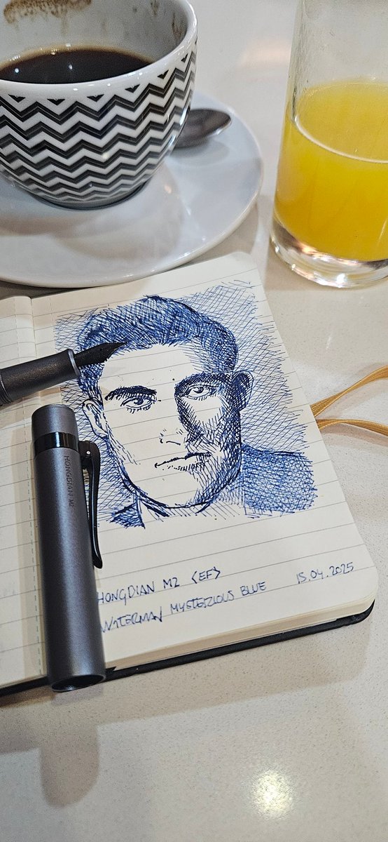 EduRobsy's tweet photo. Un mal parecido y un boceto pobre, pero un buen ejercicio para probar la pluma de bolsillo #Hongdian M2 en aluminio con plumín extra fino <EF>. Tinta #Waterman Mysterious Blue sobre libreta ordinaria #Multifin @finocam. Zumo y café de @cassucrer en Mercadal. https://t.co/kfVkAnDqyz