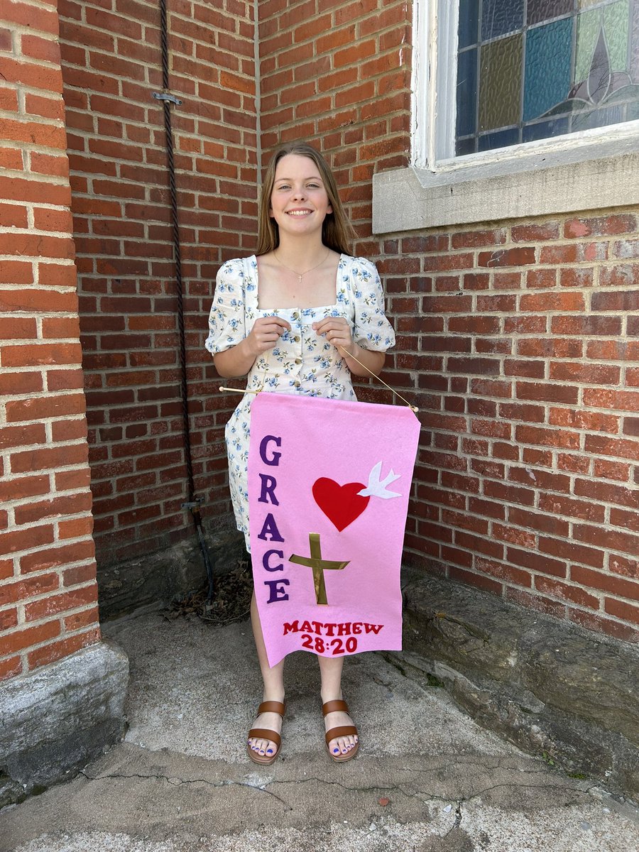 rowold_kelly's tweet image. @JacobRowold we missed you Sunday at Church. Our amazing Grace rocked her confirmation and first communion out! 💜🙏