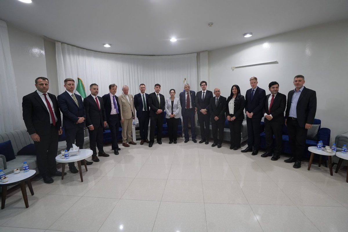 وفد أوروبي وبريطاني يزور إقليم شمال وشرق سوريا للبحث في آلية دعم الإدارة الذاتية
facebook.com/share/p/168upq…