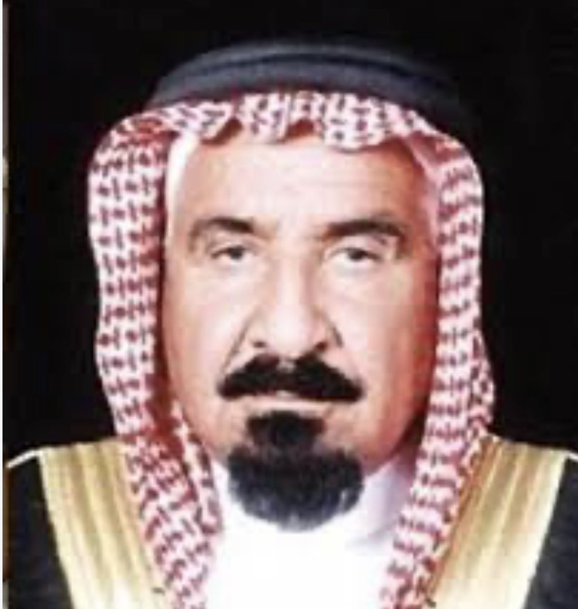 سجلوها يـا صحافـه واكتبوهـا يـا مجلـه
الكريم اللي تعلى فـي سنام المجد طيبـه 🚨

قصيدة الشاعر/ عيسى بن محمد بن مسهي في الشيخ/وازع بن ضيف الله بن نومه شيخ شمل قبائل العرجان عبيدة #قحطان رحمه الله حيث ألقيت في احدى المناسبات المقامة على شرفه 🚨

يا الله يا للي كلنا نطلب رضـاه وتحـت