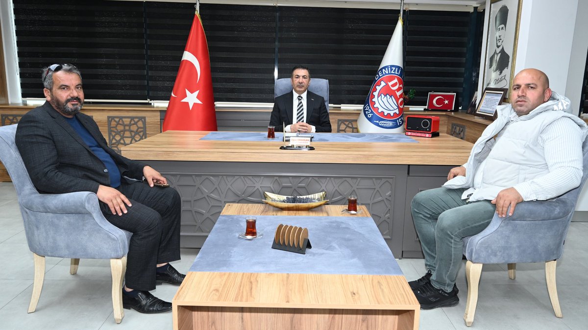 erdogan_ugr's tweet photo. Denizli #Ticaret Odamızda (#DTO) ziyaretimize gelen, işleri ve sektörleriyle ilgili istişarede bulunduğumuz #Denizli #Otonomi #Galericiler Sitesi Yönetim Kurulu Başkanı Sayın Tekin Türkkal'a, teşekkür eder hayırlı işler dilerim. https://t.co/hwHiVqpFaK