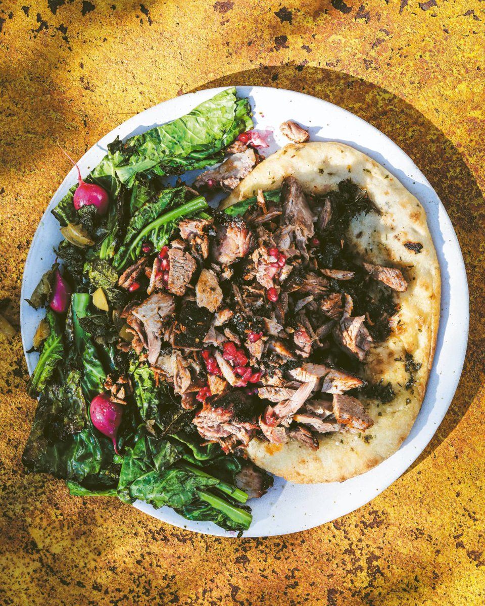 Try something a little different this #Easter! #Lamb #Shawarma #Flatbreads on your #ProQ — #smoky, loaded with veg &amp; perfect for sharing. Get the #recipe: proqsmokers.co.uk/blogs/recipes/…

Place your orders by 12 noon, tomorrow (16/4) for Easter delivery!