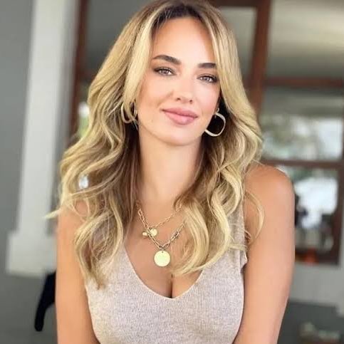 Seda Bakan:

"Normal olan, bedelsiz 18 ay askerliktir."