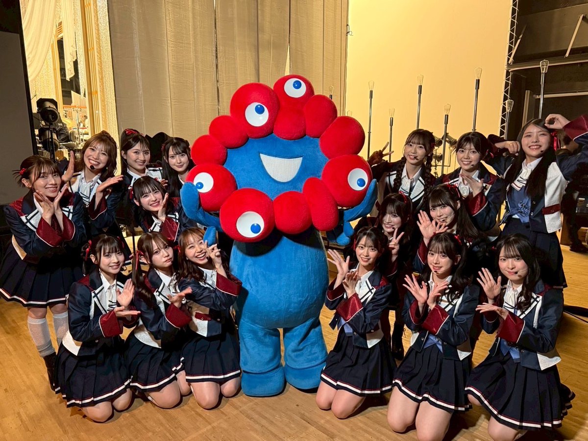 _wakapon_'s tweet photo. NHK #うたコン
新曲「#チューストライク」TV初披露！

万博にまつわる曲盛り沢山で、大阪パワーを感じました🥰
ありがとうございました！ https://t.co/LRoQ9gXR57