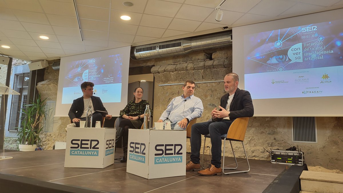 Ràdio Girona (@sergirona) on Twitter photo 📡La intel·ligència artificial al servei de les empreses. La conversa amb <a href="/davidmarti/">David Martí</a> <a href="/dlopezv/">Dídac López Viñas 🎗</a> i <a href="/JKunecova/">jana kunecova</a> aquí 👇
youtube.com/watch?v=0kvmVo… 📡La intel·ligència artificial al servei de les empreses. La conversa amb <a href="/davidmarti/">David Martí</a> <a href="/dlopezv/">Dídac López Viñas 🎗</a> i <a href="/JKunecova/">jana kunecova</a> aquí 👇
youtube.com/watch?v=0kvmVo…