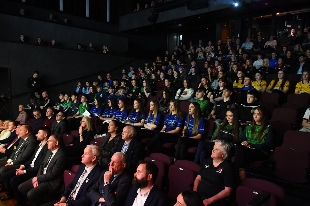 Young sports volunteers took centre stage recently at the annual Sports Inspire Awards ceremony in <a href="/TheMACBelfast/">The MAC</a>, organised jointly by Ulster GAA, <a href="/IrishFA/">Irish FA</a> and <a href="/UlsterRugby/">Ulster Rugby</a> 🏐🥎⚽️🏉

200 young volunteers aged between 14 and 24 years old were presented with awards for 50 hours,
